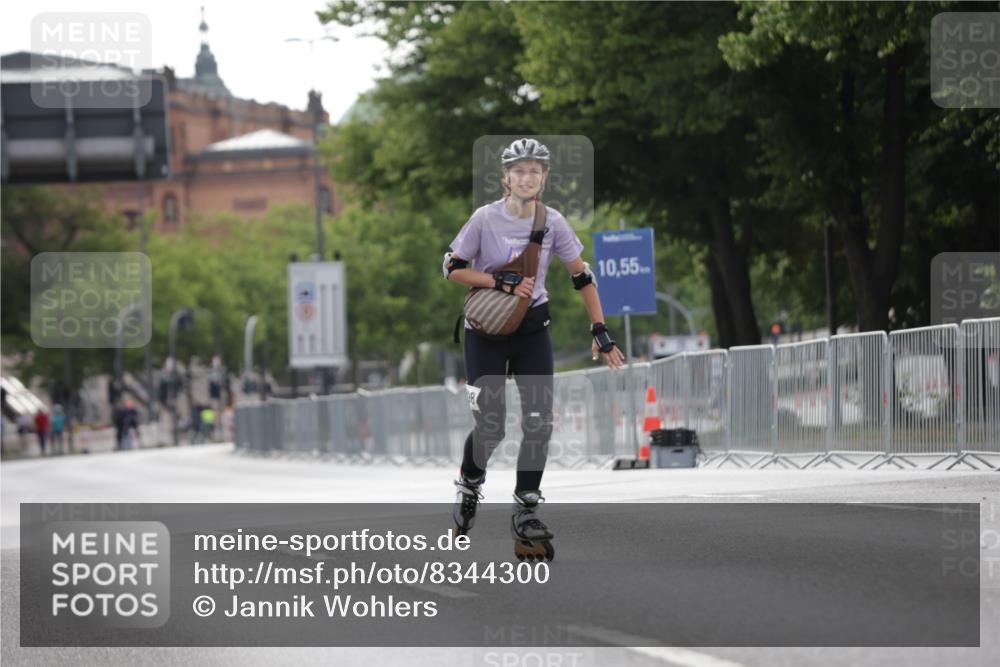 29.06.2025 - hella hamburg halbmarathon Jannik Wohlers http://msf.ph/oto/8344300 29.06.2025 09:02:48 Lombardsbrücke  meine-sportfotos.de