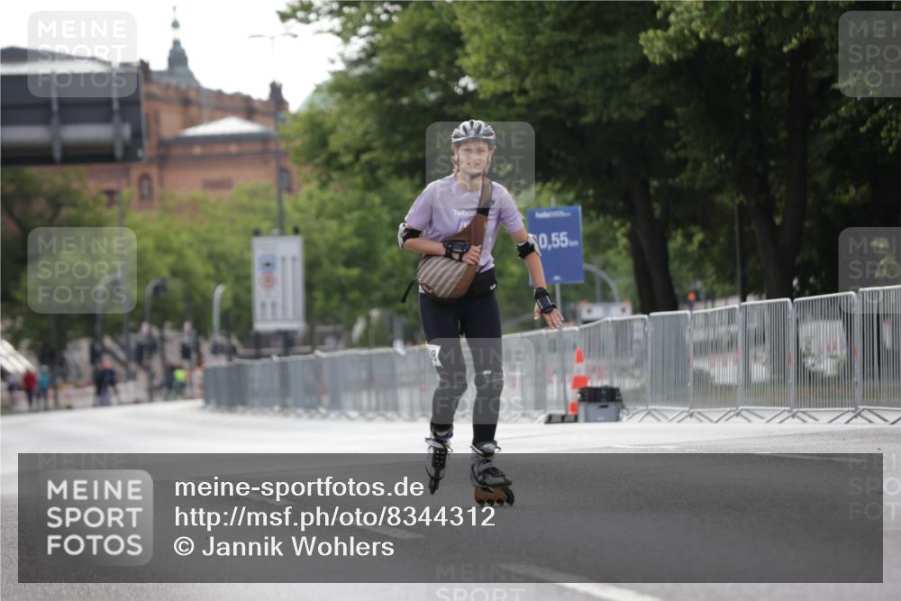 29.06.2025 - hella hamburg halbmarathon Jannik Wohlers http://msf.ph/oto/8344312 29.06.2025 09:02:48 Lombardsbrücke  meine-sportfotos.de