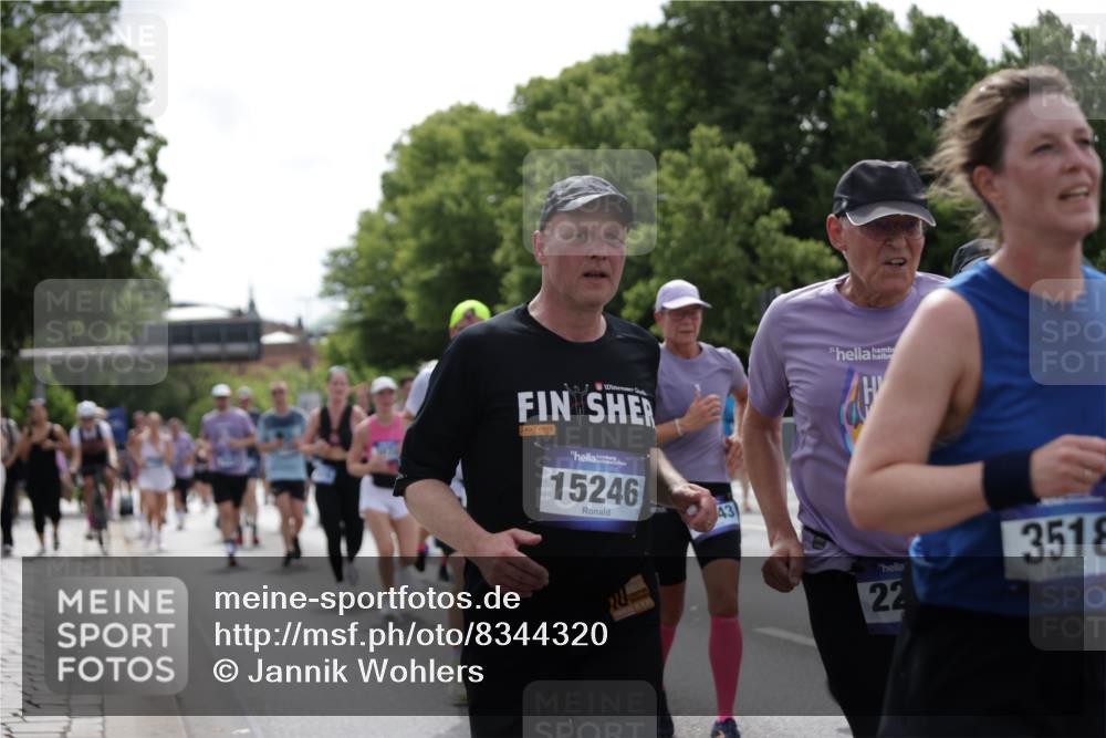 29.06.2025 - hella hamburg halbmarathon Jannik Wohlers http://msf.ph/oto/8344320 29.06.2025 10:42:45 Lombardsbrücke 1149, 1467, 1788, 1816, 2103, 2158, 2267, 2361, 2971, 3074, 3518, 3638, 3764, 4056, 4177, 4302, 4680, 5067, 5268, 5610, 5755, 5967, 7043, 7461, 7872, 8184, 8435, 8795, 8991, 9072, 9304, 9644, 9976, 10180, 10536, 11093, 11443, 11649, 11671, 12485, 12603, 13049, 13417, 13526, 13676, 13684, 13685, 13786, 13852, 15246, 15509, 15514, 15717, 16055, 16263, 16264, 16789, 16840, 17609, 17921, 18434, 18435, 18540, 18898, 19115 meine-sportfotos.de