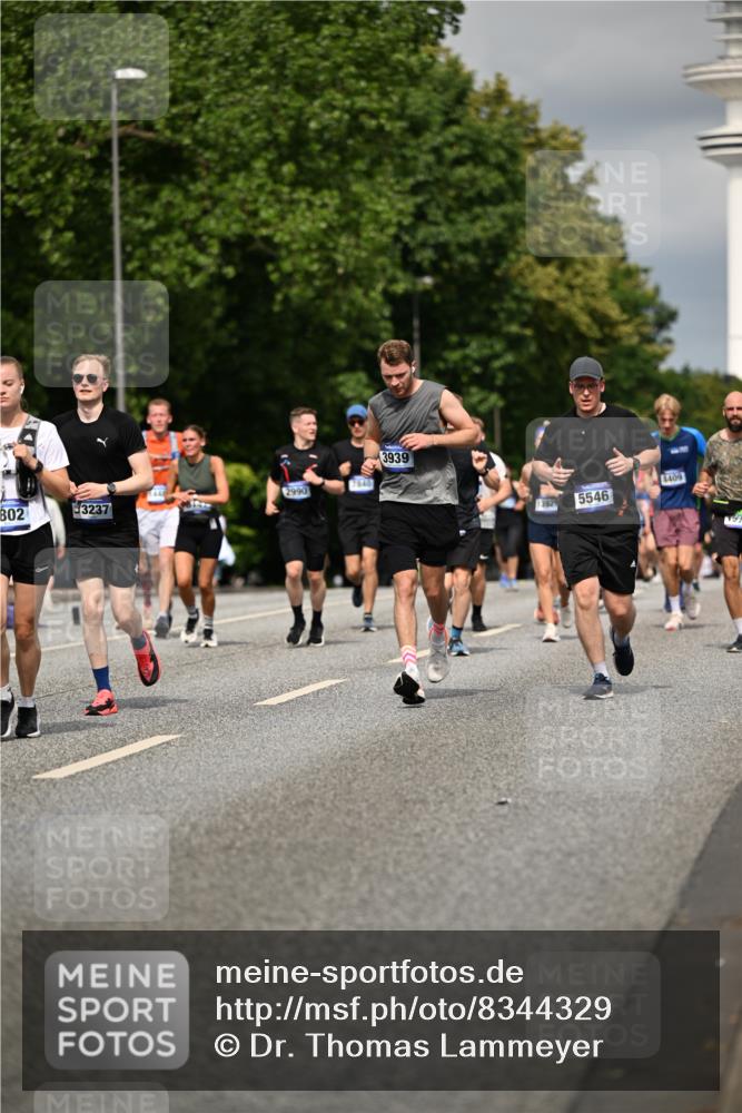 29.06.2025 - hella hamburg halbmarathon Dr. Thomas Lammeyer http://msf.ph/oto/8344329 29.06.2025 10:18:13 Kennedybrücke 1406, 2990, 3020, 3154, 3728, 3756, 3834, 3939, 5546, 5670, 6028, 6083, 6089, 7209, 7802, 7840, 7991, 8001, 8147, 8409, 9141, 9845, 10610, 11355 meine-sportfotos.de