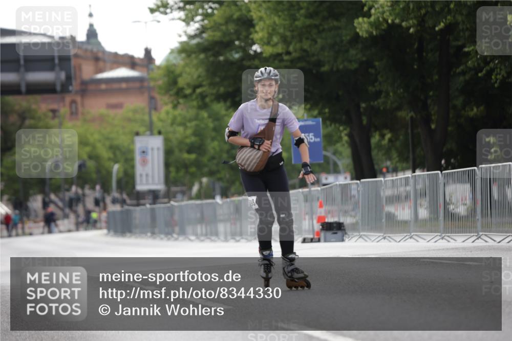 29.06.2025 - hella hamburg halbmarathon Jannik Wohlers http://msf.ph/oto/8344330 29.06.2025 09:02:48 Lombardsbrücke  meine-sportfotos.de