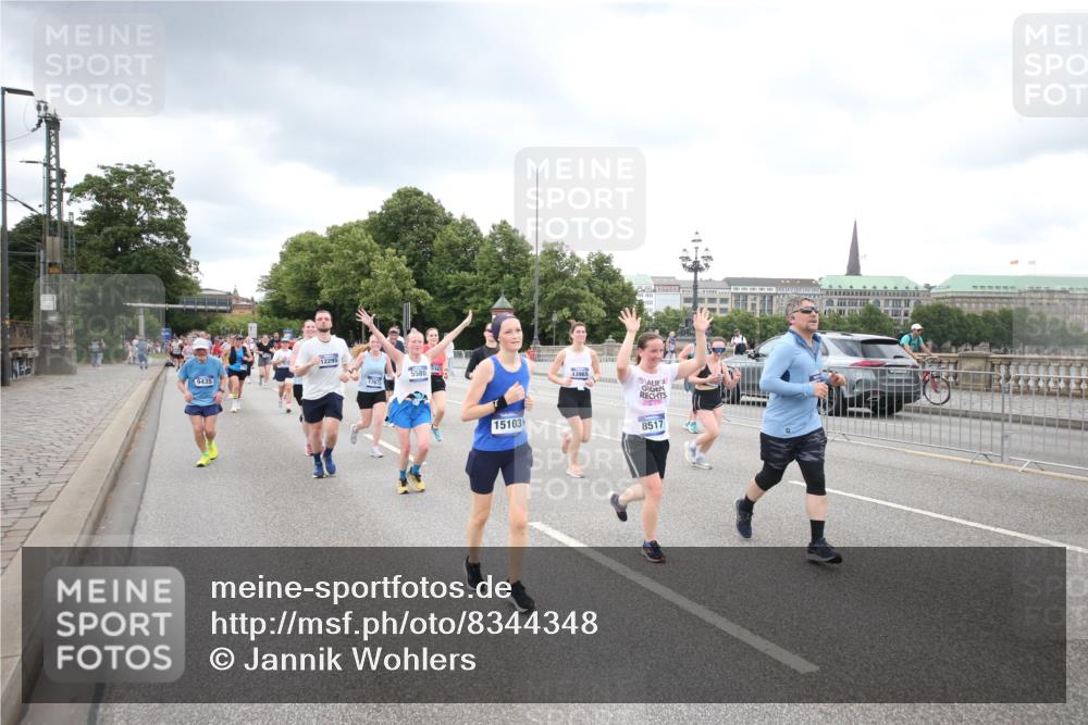 29.06.2025 - hella hamburg halbmarathon Jannik Wohlers http://msf.ph/oto/8344348 29.06.2025 10:55:55 Lombardsbrücke 1113, 1738, 2095, 2915, 3257, 3953, 3987, 4083, 4354, 5580, 5693, 5757, 6690, 6968, 7025, 7028, 7090, 7711, 8005, 8305, 8517, 8766, 9383, 9435, 9606, 9948, 9953, 10740, 10784, 10987, 11298, 11628, 11862, 11863, 12295, 12296, 12551, 13395, 13405, 13965, 14613, 15103, 15173, 15443, 15696, 15699, 16655, 17084, 17092, 17398, 17494, 17649, 17673, 18247, 18349, 18798, 19228 meine-sportfotos.de