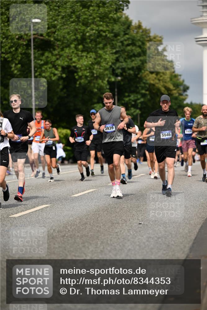 29.06.2025 - hella hamburg halbmarathon Dr. Thomas Lammeyer http://msf.ph/oto/8344353 29.06.2025 10:18:13 Kennedybrücke 1406, 2990, 3020, 3154, 3728, 3756, 3834, 3939, 5546, 5670, 6028, 6083, 6089, 7209, 7802, 7840, 7991, 8001, 8147, 8409, 9141, 9845, 10610, 11355 meine-sportfotos.de