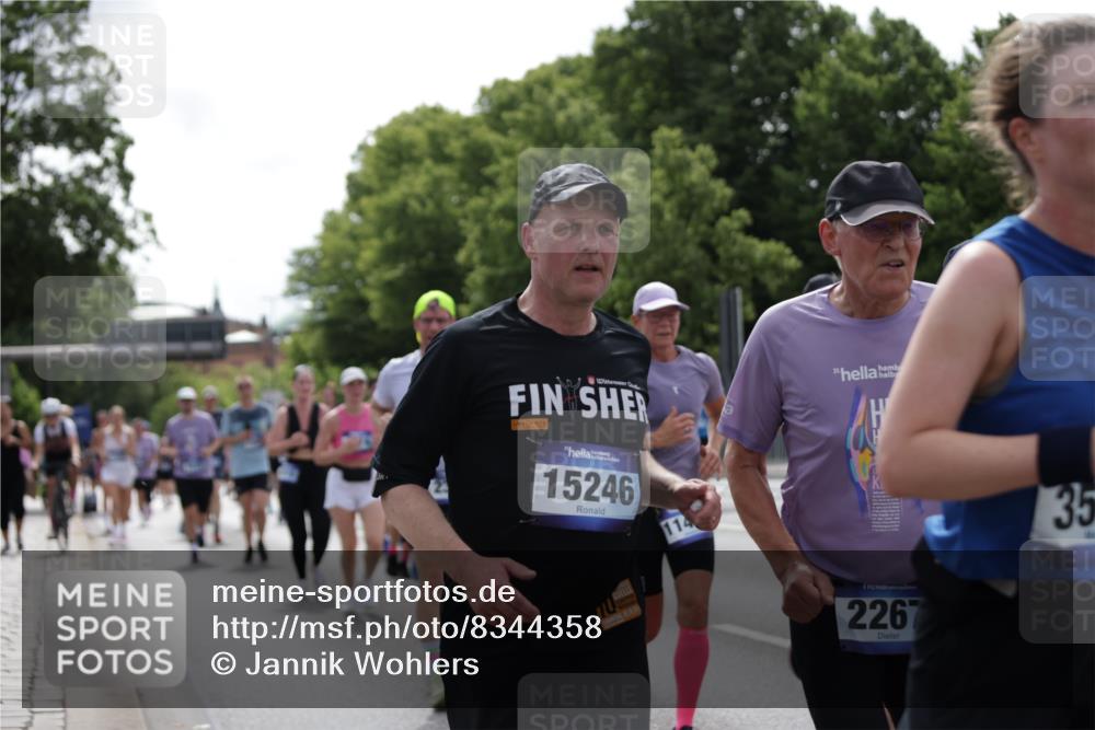 29.06.2025 - hella hamburg halbmarathon Jannik Wohlers http://msf.ph/oto/8344358 29.06.2025 10:42:45 Lombardsbrücke 1149, 1467, 1788, 1816, 2103, 2158, 2267, 2361, 2971, 3074, 3518, 3638, 3764, 4056, 4177, 4302, 4680, 5067, 5268, 5610, 5755, 5967, 7043, 7461, 7872, 8184, 8435, 8795, 8991, 9072, 9304, 9644, 9976, 10180, 10536, 11093, 11443, 11649, 11671, 12485, 12603, 13049, 13417, 13526, 13676, 13684, 13685, 13786, 13852, 15246, 15509, 15514, 15717, 16055, 16263, 16264, 16789, 16840, 17609, 17921, 18434, 18435, 18540, 18898, 19115 meine-sportfotos.de