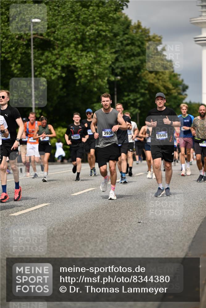 29.06.2025 - hella hamburg halbmarathon Dr. Thomas Lammeyer http://msf.ph/oto/8344380 29.06.2025 10:18:13 Kennedybrücke 1406, 2990, 3020, 3154, 3728, 3756, 3834, 3939, 5546, 5670, 6028, 6083, 6089, 7209, 7802, 7840, 7991, 8001, 8147, 8409, 9141, 9845, 10610, 11355 meine-sportfotos.de