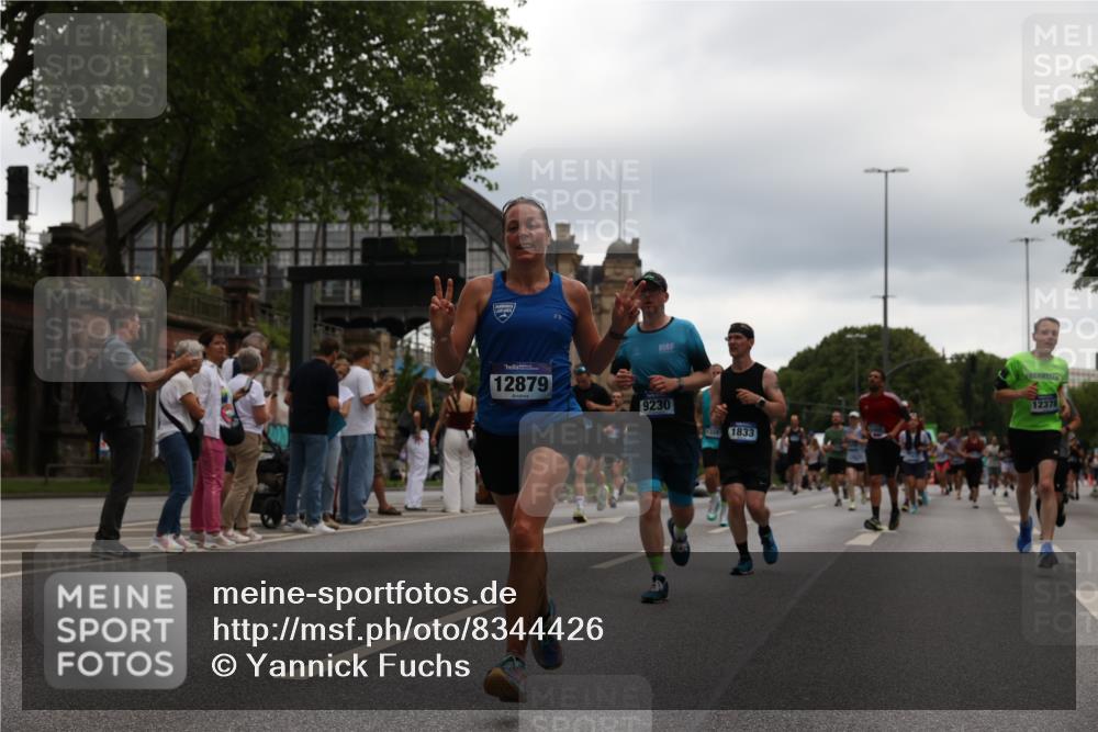 29.06.2025 - hella hamburg halbmarathon Yannick Fuchs http://msf.ph/oto/8344426 29.06.2025 10:52:21 20KM 1319, 1595, 1833, 2159, 2250, 2619, 2656, 2996, 3251, 4319, 4550, 4708, 4767, 5277, 5675, 6138, 6147, 6592, 7082, 7659, 7856, 8089, 9230, 9553, 9555, 10020, 10268, 10319, 10518, 10703, 11394, 11605, 11808, 11846, 12378, 12495, 12585, 12734, 12735, 12879, 13287, 13512, 13654, 13694, 13880, 14266, 14355, 14673, 15197, 15434, 15527, 16189, 17531, 17665, 17814, 17827, 18727, 18985 meine-sportfotos.de