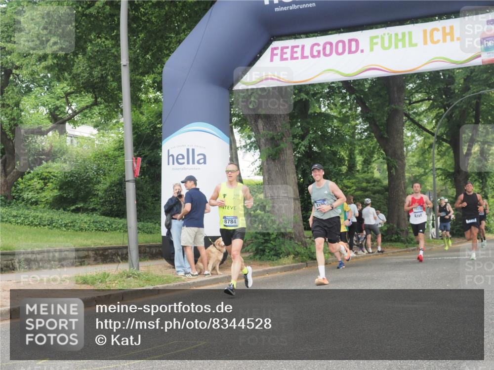 29.06.2025 - hella hamburg halbmarathon KatJ http://msf.ph/oto/8344528 29.06.2025 10:19:50 Zwischen KM18-KM19 3845, 8190 meine-sportfotos.de