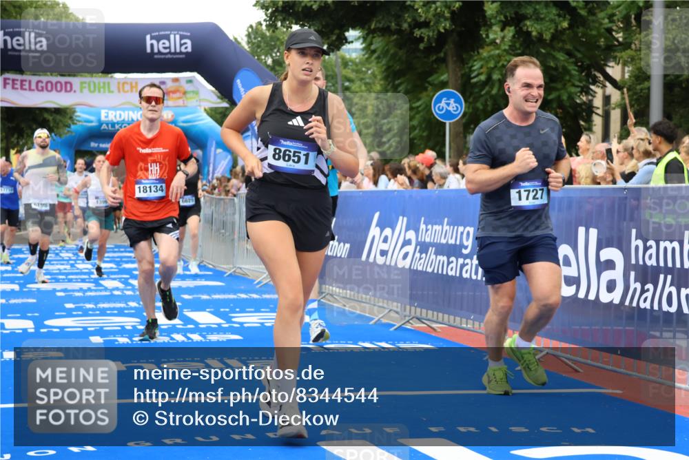 29.06.2025 - hella hamburg halbmarathon Strokosch-Dieckow http://msf.ph/oto/8344544 29.06.2025 10:53:23 Ziel 1061, 1499, 1683, 1727, 2070, 2074, 2354, 4065, 5866, 6198, 6629, 6942, 7312, 8651, 11068, 11844, 12490, 12909, 13912, 13997, 15681, 15838, 17710, 18134, 18901 meine-sportfotos.de