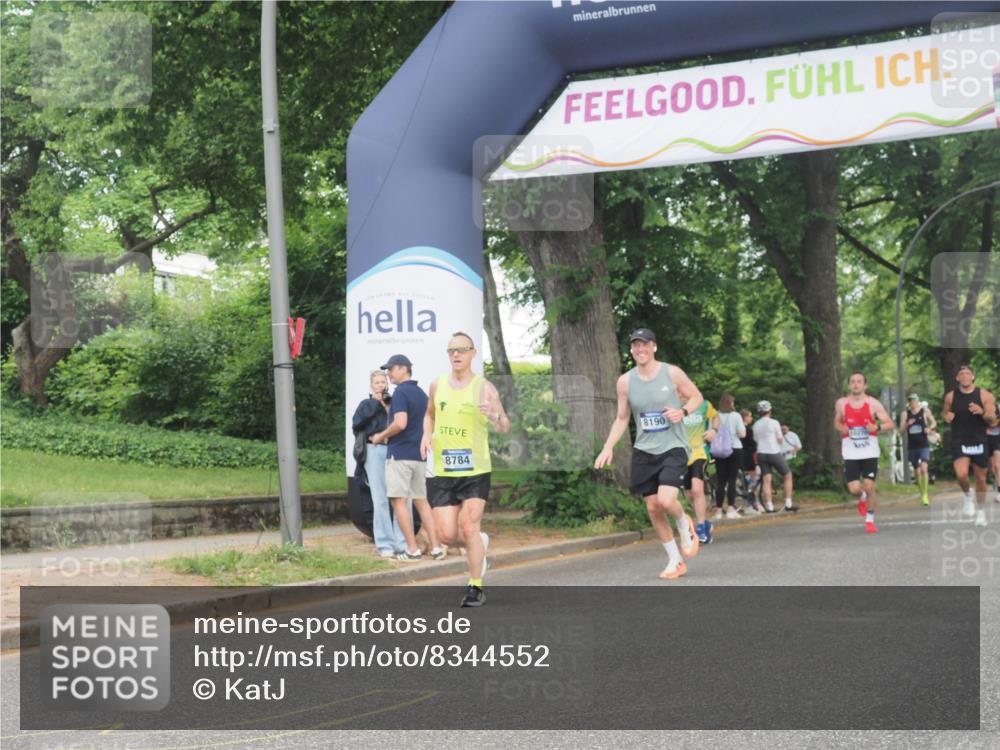29.06.2025 - hella hamburg halbmarathon KatJ http://msf.ph/oto/8344552 29.06.2025 10:19:50 Zwischen KM18-KM19 3845, 8190 meine-sportfotos.de