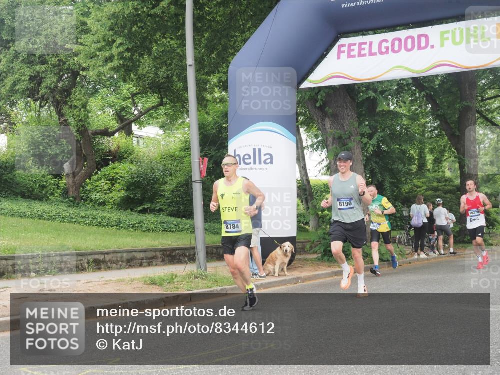 29.06.2025 - hella hamburg halbmarathon KatJ http://msf.ph/oto/8344612 29.06.2025 10:19:50 Zwischen KM18-KM19 3845, 8190 meine-sportfotos.de