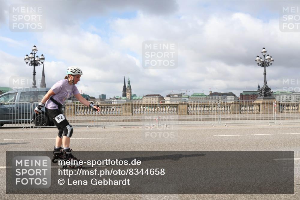 29.06.2025 - hella hamburg halbmarathon Lena Gebhardt http://msf.ph/oto/8344658 29.06.2025 09:09:08 Lombardsbrücke 82 meine-sportfotos.de