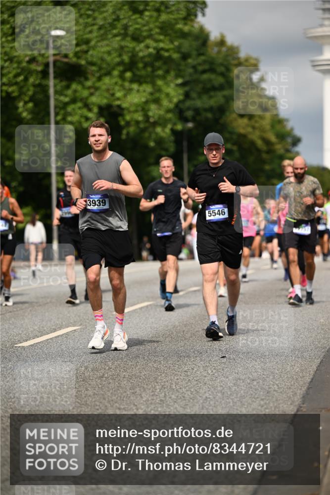 29.06.2025 - hella hamburg halbmarathon Dr. Thomas Lammeyer http://msf.ph/oto/8344721 29.06.2025 10:18:15 Kennedybrücke 1131, 1406, 2990, 3020, 3154, 3728, 3756, 3834, 3939, 5191, 5546, 5670, 6028, 6083, 6089, 7209, 7442, 7802, 7840, 7991, 8001, 8147, 8409, 9663, 9845, 10610, 11355 meine-sportfotos.de