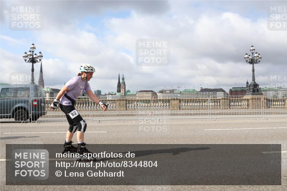 29.06.2025 - hella hamburg halbmarathon Lena Gebhardt http://msf.ph/oto/8344804 29.06.2025 09:09:08 Lombardsbrücke 82 meine-sportfotos.de