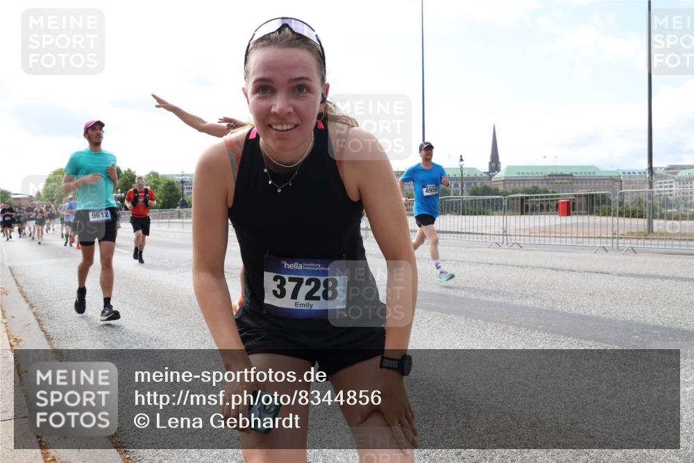 29.06.2025 - hella hamburg halbmarathon Lena Gebhardt http://msf.ph/oto/8344856 29.06.2025 10:13:33 Lombardsbrücke 9612, 3728, 000000, 4950, 1007, 1131, 1747, 1859, 2055, 2359, 2721, 2904, 2961, 2987, 3218, 3360, 3728, 3729, 4001, 4187, 4795, 4950, 5232, 5546, 5631, 5719, 6026, 6489, 6717, 6724, 7346, 7446, 7447, 7460, 7462, 7913, 8279, 8673, 8913, 9128, 9527, 9612, 9631, 10977, 11441, 12313, 12492, 12797, 12928, 12929, 13331, 13928, 15085, 15663, 15721, 15722, 15922, 16030, 16255, 16437, 16491, 17472, 17474, 17988, 18048, 18222, 18231, 18732 meine-sportfotos.de