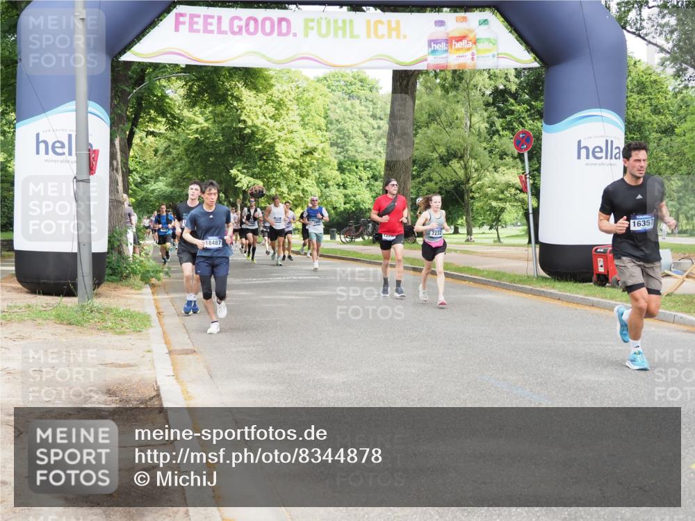 29.06.2025 - hella hamburg halbmarathon MichiJ http://msf.ph/oto/8344878 29.06.2025 10:40:30 Zwischen KM18-KM19 1061, 1499, 1549, 2074, 4770, 6628, 6877, 6897, 7232, 9065, 9163, 10895, 11551, 11588, 12155, 15430, 15690, 16357, 16477, 16986, 17130, 18831, 18915, 19244 meine-sportfotos.de