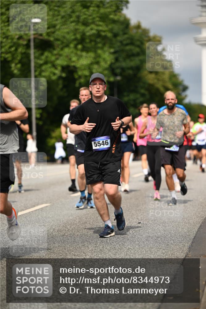 29.06.2025 - hella hamburg halbmarathon Dr. Thomas Lammeyer http://msf.ph/oto/8344973 29.06.2025 10:18:16 Kennedybrücke 1131, 1406, 2990, 3020, 3154, 3728, 3756, 3834, 3939, 5191, 5546, 5670, 6028, 6083, 6089, 7209, 7442, 7802, 7840, 7991, 8001, 8147, 8409, 9663, 9845, 10610, 10977, 11355 meine-sportfotos.de