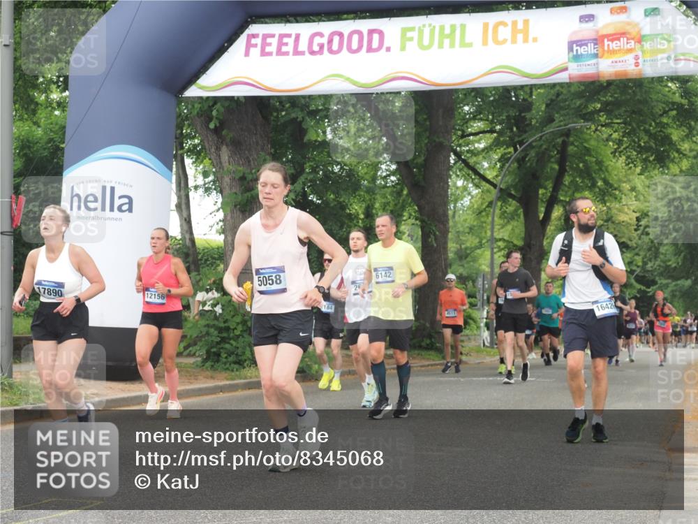29.06.2025 - hella hamburg halbmarathon KatJ http://msf.ph/oto/8345068 29.06.2025 10:49:27 Zwischen KM18-KM19 1147, 2661, 3625, 5058, 5379, 6142 meine-sportfotos.de
