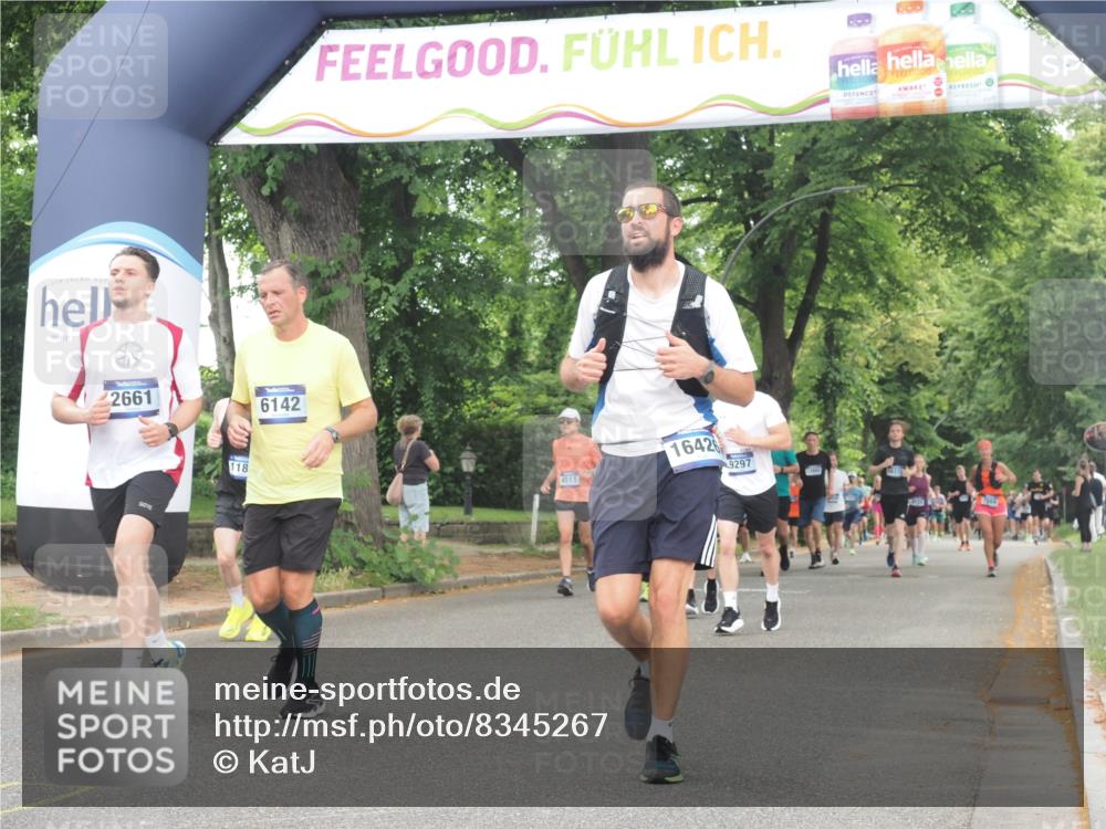 29.06.2025 - hella hamburg halbmarathon KatJ http://msf.ph/oto/8345267 29.06.2025 10:49:28 Zwischen KM18-KM19 1147, 1184, 2661, 3625, 5058, 5379, 6142 meine-sportfotos.de