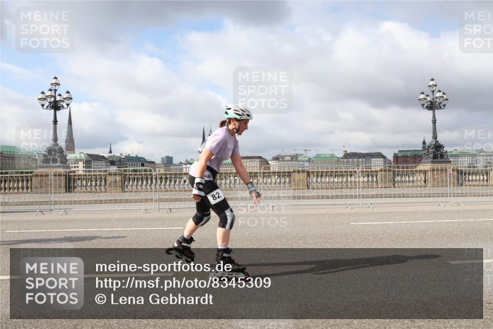 29.06.2025 - hella hamburg halbmarathon Lena Gebhardt http://msf.ph/oto/8345309 29.06.2025 09:09:09 Lombardsbrücke 82 meine-sportfotos.de