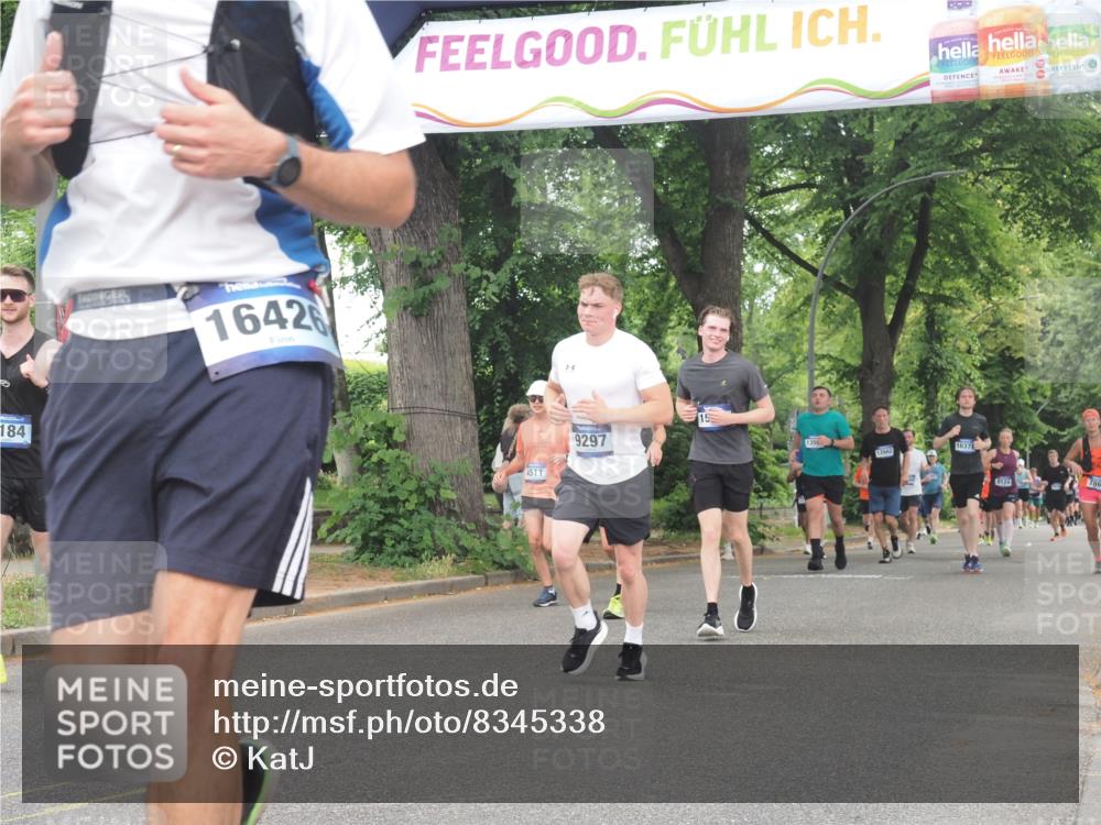 29.06.2025 - hella hamburg halbmarathon KatJ http://msf.ph/oto/8345338 29.06.2025 10:49:30 Zwischen KM18-KM19 1184, 2661, 4511, 5058, 5379, 6142 meine-sportfotos.de