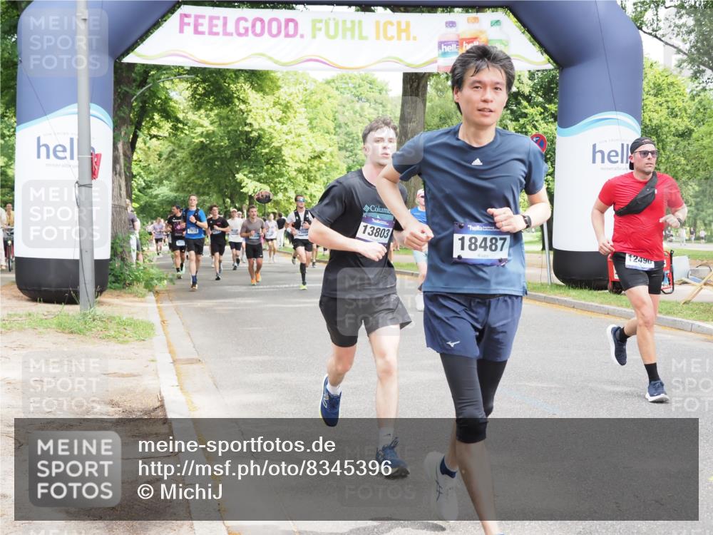 29.06.2025 - hella hamburg halbmarathon MichiJ http://msf.ph/oto/8345396 29.06.2025 10:40:33 Zwischen KM18-KM19 1499, 2074, 3999, 6877, 6897, 7232, 9065, 9163, 12490, 13803, 15690, 16357, 16477, 17130, 18487, 18831, 19244 meine-sportfotos.de