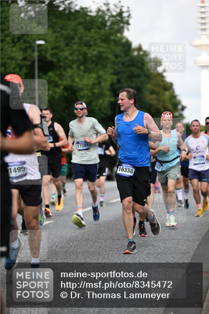 29.06.2025 - hella hamburg halbmarathon Dr. Thomas Lammeyer http://msf.ph/oto/8345472 29.06.2025 09:56:06 Kennedybrücke 1057, 1139, 1169, 1220, 1415, 1512, 1604, 2233, 3305, 4080, 4871, 4915, 5007, 5011, 5336, 6373, 6711, 7067, 7185, 7191, 7432, 7451, 7710, 7865, 7961, 8467, 8852, 9444, 10099, 10251, 10493, 10691, 10741 meine-sportfotos.de