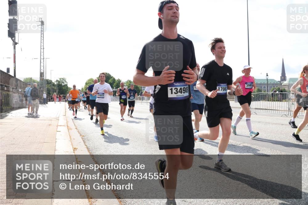 29.06.2025 - hella hamburg halbmarathon Lena Gebhardt http://msf.ph/oto/8345554 29.06.2025 10:00:52 Lombardsbrücke 11623, 13407, 13498, 3983, 17081, 1544, 1568, 1583, 1611, 1681, 1726, 2236, 2426, 2474, 2490, 2982, 3042, 3059, 3141, 3400, 3625, 3740, 3794, 3983, 4238, 4419, 4579, 4616, 4708, 4767, 4940, 4945, 5033, 5418, 5643, 5870, 6138, 6147, 6220, 6443, 6487, 6531, 6714, 6757, 6835, 7658, 7757, 7759, 7761, 8255, 8326, 8478, 8632, 8923, 9124, 9553, 9555, 9577, 9932, 10074, 10188, 10271, 10599 meine-sportfotos.de