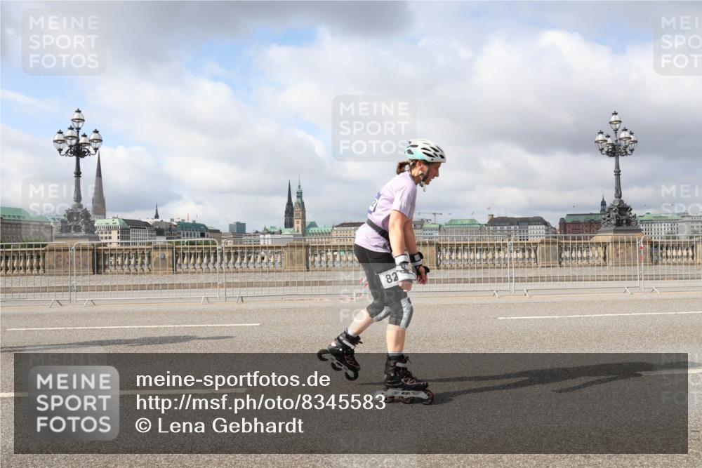29.06.2025 - hella hamburg halbmarathon Lena Gebhardt http://msf.ph/oto/8345583 29.06.2025 09:09:09 Lombardsbrücke 82 meine-sportfotos.de