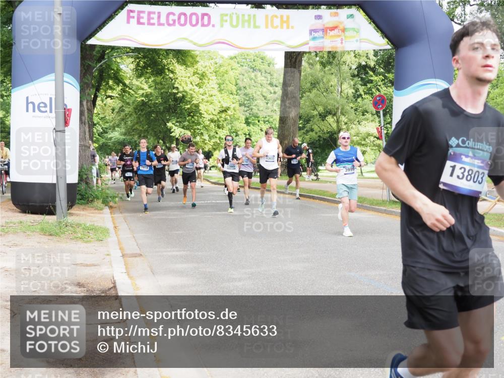 29.06.2025 - hella hamburg halbmarathon MichiJ http://msf.ph/oto/8345633 29.06.2025 10:40:34 Zwischen KM18-KM19 1499, 2074, 3999, 6877, 6897, 7232, 9163, 12490, 13033, 13803, 13865, 16357, 16477, 17130, 18487, 19244 meine-sportfotos.de