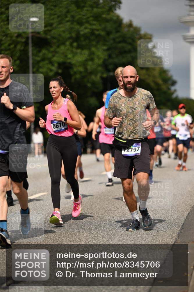 29.06.2025 - hella hamburg halbmarathon Dr. Thomas Lammeyer http://msf.ph/oto/8345706 29.06.2025 10:18:19 Kennedybrücke 1131, 1406, 1480, 2990, 3020, 3025, 3154, 3728, 3756, 3834, 3939, 5191, 5546, 5670, 6028, 6083, 6089, 6366, 6717, 7209, 7442, 7802, 7840, 7991, 8001, 8147, 8409, 9173, 9663, 9845, 10224, 10610, 10977, 11355 meine-sportfotos.de