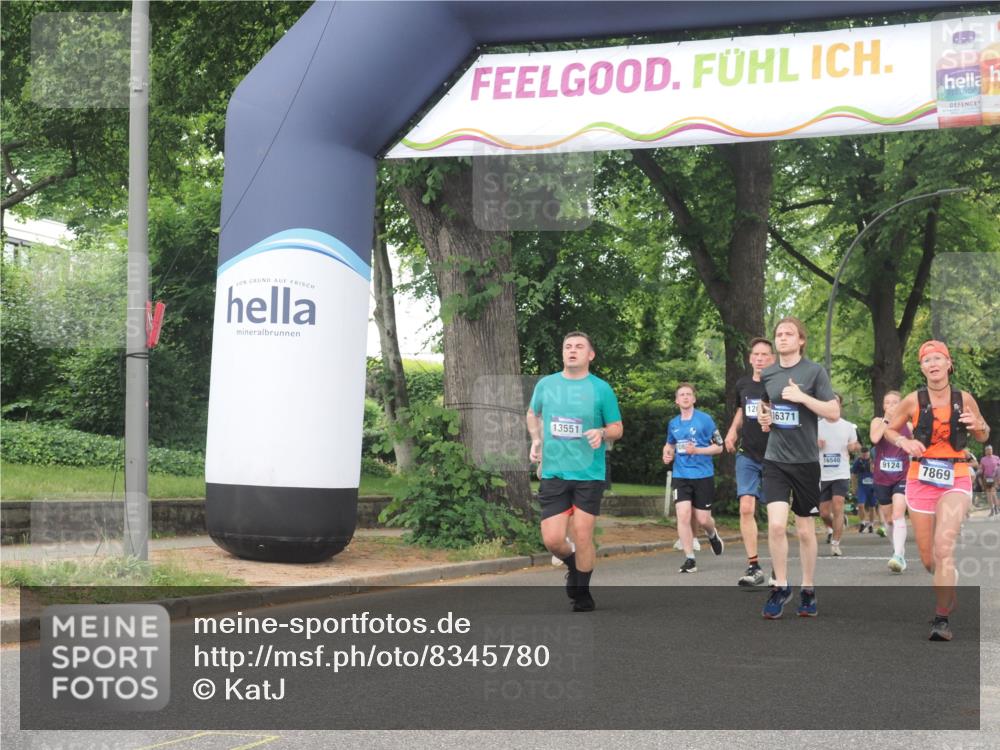 29.06.2025 - hella hamburg halbmarathon KatJ http://msf.ph/oto/8345780 29.06.2025 10:49:33 Zwischen KM18-KM19 1184, 2661, 4511, 6142, 7869 meine-sportfotos.de