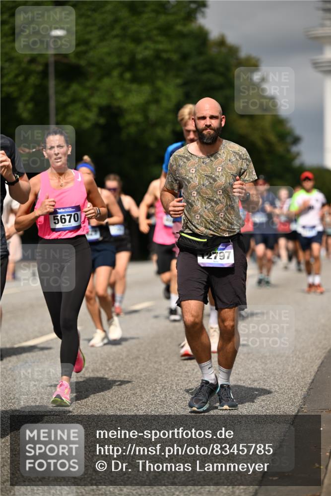 29.06.2025 - hella hamburg halbmarathon Dr. Thomas Lammeyer http://msf.ph/oto/8345785 29.06.2025 10:18:19 Kennedybrücke 1131, 1406, 1480, 2990, 3020, 3025, 3154, 3728, 3756, 3834, 3939, 5191, 5546, 5670, 6028, 6083, 6089, 6366, 6717, 7209, 7442, 7802, 7840, 7991, 8001, 8147, 8409, 9173, 9663, 9845, 10224, 10610, 10977, 11355 meine-sportfotos.de