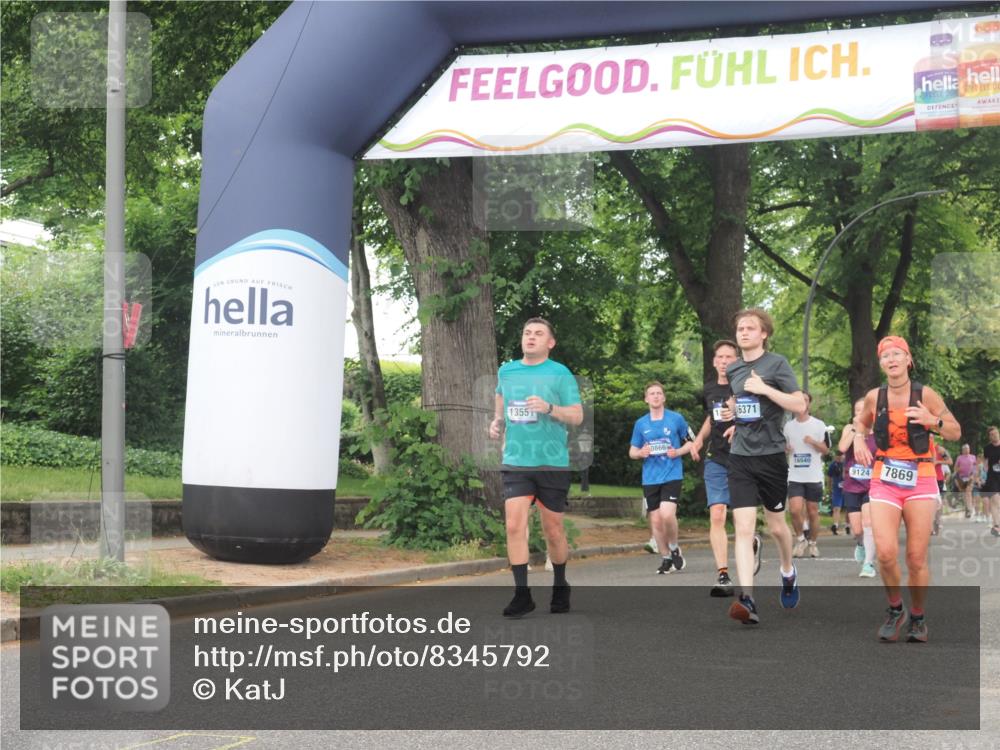 29.06.2025 - hella hamburg halbmarathon KatJ http://msf.ph/oto/8345792 29.06.2025 10:49:33 Zwischen KM18-KM19 1184, 2661, 4511, 6142, 7869 meine-sportfotos.de