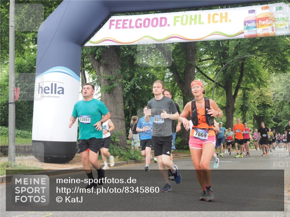 29.06.2025 - hella hamburg halbmarathon KatJ http://msf.ph/oto/8345860 29.06.2025 10:49:34 Zwischen KM18-KM19 1184, 2661, 4511, 6142, 7869 meine-sportfotos.de