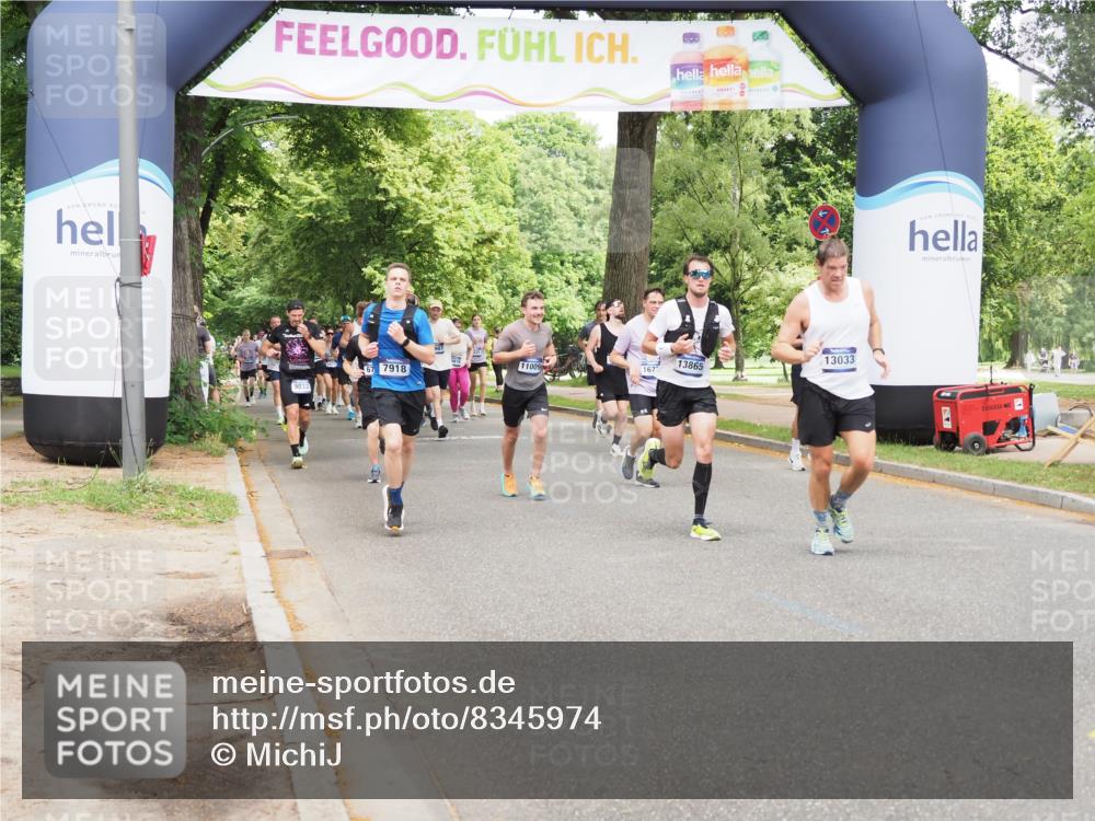 29.06.2025 - hella hamburg halbmarathon MichiJ http://msf.ph/oto/8345974 29.06.2025 10:40:36 Zwischen KM18-KM19 3999, 6877, 7232, 9032, 12490, 13033, 13803, 13865, 16357, 16780, 18487 meine-sportfotos.de