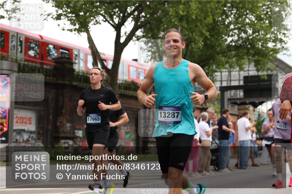 29.06.2025 - hella hamburg halbmarathon Yannick Fuchs http://msf.ph/oto/8346123 29.06.2025 10:52:26 20KM 1319, 1833, 2159, 2250, 2619, 2711, 2996, 3251, 4550, 4708, 4767, 5675, 6138, 6147, 6592, 7082, 7659, 7856, 8089, 9230, 9553, 9555, 9835, 10020, 10268, 10319, 10518, 10703, 11394, 11605, 11808, 11846, 12378, 12495, 12734, 12735, 12879, 13287, 13512, 13654, 13694, 14355, 14673, 15197, 15434, 15527, 16189, 17531, 17665, 17814, 17839, 17967, 18682, 18727, 18985 meine-sportfotos.de