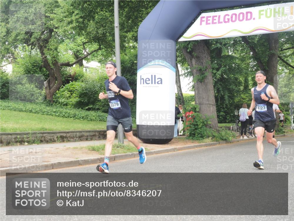 29.06.2025 - hella hamburg halbmarathon KatJ http://msf.ph/oto/8346207 29.06.2025 10:20:02 Zwischen KM18-KM19 3379, 8323 meine-sportfotos.de