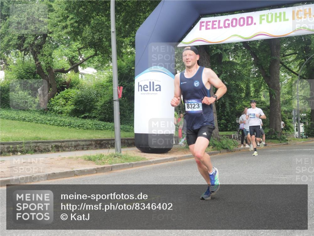 29.06.2025 - hella hamburg halbmarathon KatJ http://msf.ph/oto/8346402 29.06.2025 10:20:03 Zwischen KM18-KM19 3379, 8323 meine-sportfotos.de