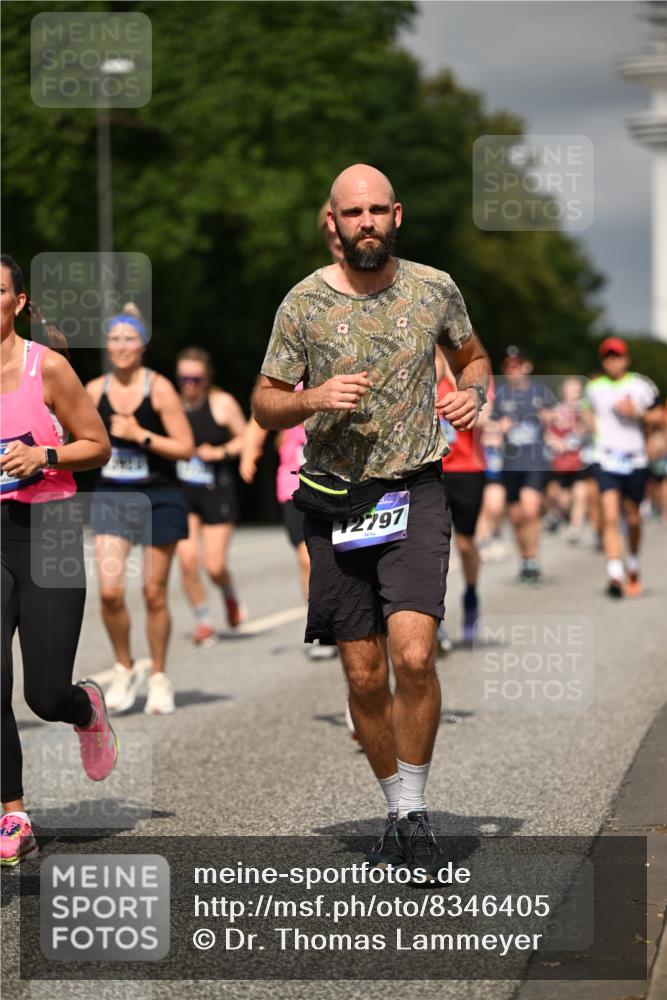 29.06.2025 - hella hamburg halbmarathon Dr. Thomas Lammeyer http://msf.ph/oto/8346405 29.06.2025 10:18:20 Kennedybrücke 1071, 1131, 1406, 1480, 2990, 3020, 3025, 3154, 3728, 3756, 3834, 3939, 5191, 5546, 5670, 6028, 6083, 6366, 6717, 7209, 7442, 7802, 7840, 7991, 8001, 8055, 8147, 8409, 9173, 9663, 9845, 10224, 10610, 10977, 11355 meine-sportfotos.de