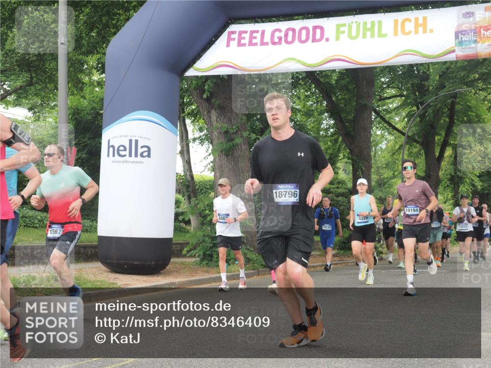 29.06.2025 - hella hamburg halbmarathon KatJ http://msf.ph/oto/8346409 29.06.2025 10:49:43 Zwischen KM18-KM19 1114, 1940, 4859, 6311, 8469 meine-sportfotos.de