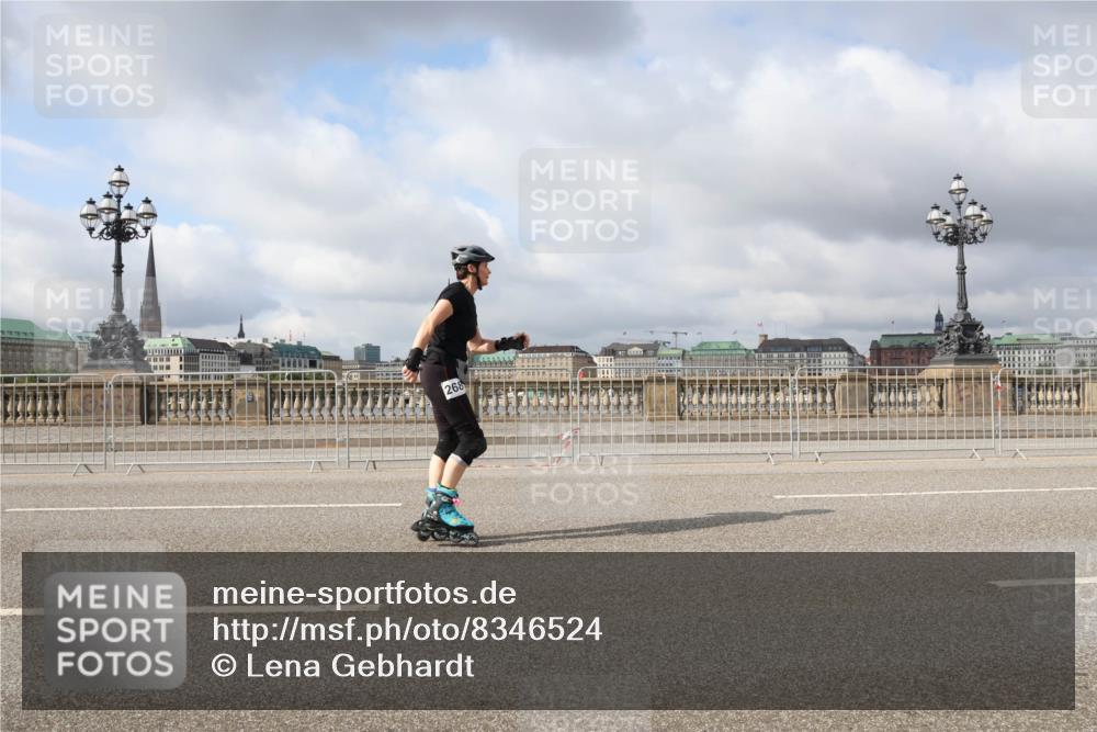 29.06.2025 - hella hamburg halbmarathon Lena Gebhardt http://msf.ph/oto/8346524 29.06.2025 09:09:09 Lombardsbrücke 268 meine-sportfotos.de