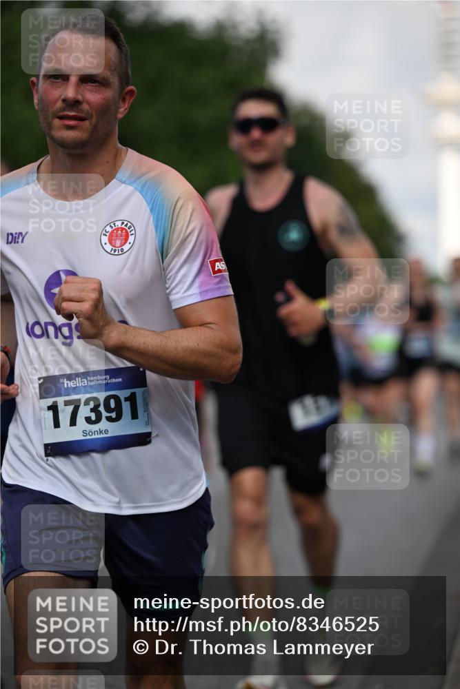 29.06.2025 - hella hamburg halbmarathon Dr. Thomas Lammeyer http://msf.ph/oto/8346525 29.06.2025 09:56:10 Kennedybrücke 1139, 1169, 1220, 1415, 1512, 1604, 2233, 3109, 3124, 3305, 4080, 4691, 4915, 5007, 5011, 5336, 5477, 6373, 6711, 7067, 7191, 7432, 7451, 7865, 7961, 8467, 8852, 9444, 10099, 10251, 10493, 10741, 10796 meine-sportfotos.de