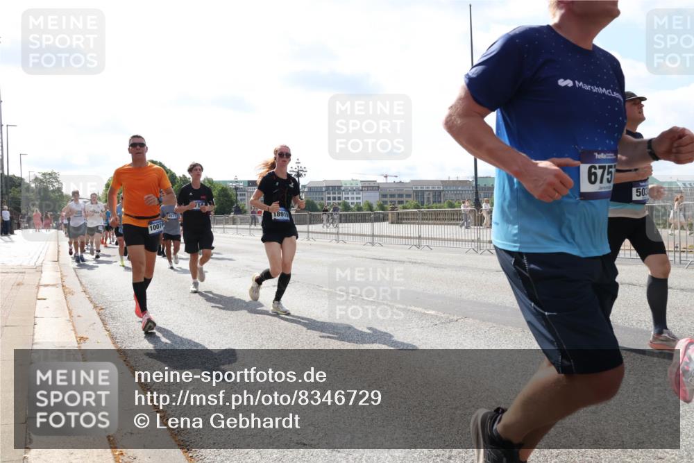 29.06.2025 - hella hamburg halbmarathon Lena Gebhardt http://msf.ph/oto/8346729 29.06.2025 10:00:55 Lombardsbrücke 1007, 54577, 18919, 675, 503, 1130, 1544, 1568, 1583, 1611, 1681, 1726, 2236, 2354, 2363, 2426, 2474, 2490, 2936, 2982, 3059, 3141, 3400, 3625, 3740, 3794, 3983, 4068, 4238, 4579, 4616, 4708, 4767, 4945, 5033, 5418, 5643, 5870, 6138, 6147, 6443, 6487, 6531, 6714, 6757, 6835, 7658, 7757, 7759, 7761, 8255, 8326, 8478, 8632, 8923, 9124, 9553, 9555, 9577, 9932, 10074, 10188, 10271, 10599 meine-sportfotos.de