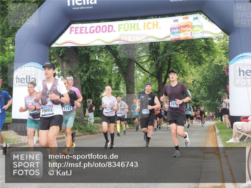 29.06.2025 - hella hamburg halbmarathon KatJ http://msf.ph/oto/8346743 29.06.2025 10:49:48 Zwischen KM18-KM19 1126, 1722, 1724, 4370, 4665, 5734, 6311, 8469 meine-sportfotos.de