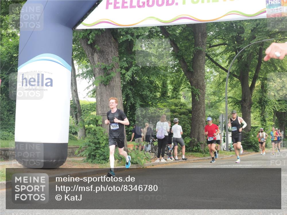 29.06.2025 - hella hamburg halbmarathon KatJ http://msf.ph/oto/8346780 29.06.2025 10:20:11 Zwischen KM18-KM19 7055 meine-sportfotos.de