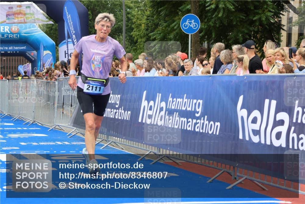 29.06.2025 - hella hamburg halbmarathon Strokosch-Dieckow http://msf.ph/oto/8346807 29.06.2025 10:53:08 Ziel 2111, 2208, 3059, 3258, 3334, 4121, 7383, 7864, 8273, 8361, 8587, 9093, 9142, 9537, 12155, 12875, 14323, 15179, 16929, 16986, 19208 meine-sportfotos.de