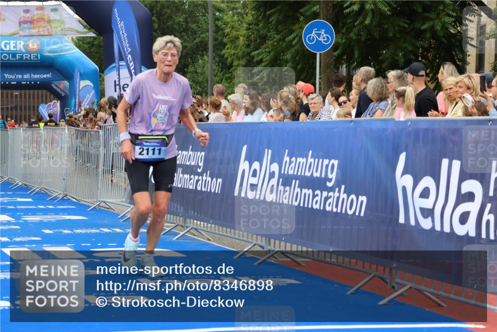 29.06.2025 - hella hamburg halbmarathon Strokosch-Dieckow http://msf.ph/oto/8346898 29.06.2025 10:53:08 Ziel 2111, 2208, 3059, 3258, 3334, 4121, 7383, 7864, 8273, 8361, 8587, 9093, 9142, 9537, 12155, 12875, 14323, 15179, 16929, 16986, 19208 meine-sportfotos.de