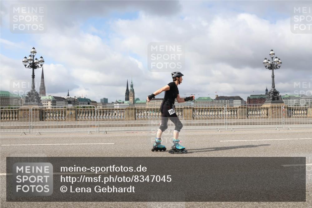 29.06.2025 - hella hamburg halbmarathon Lena Gebhardt http://msf.ph/oto/8347045 29.06.2025 09:09:10 Lombardsbrücke 268 meine-sportfotos.de