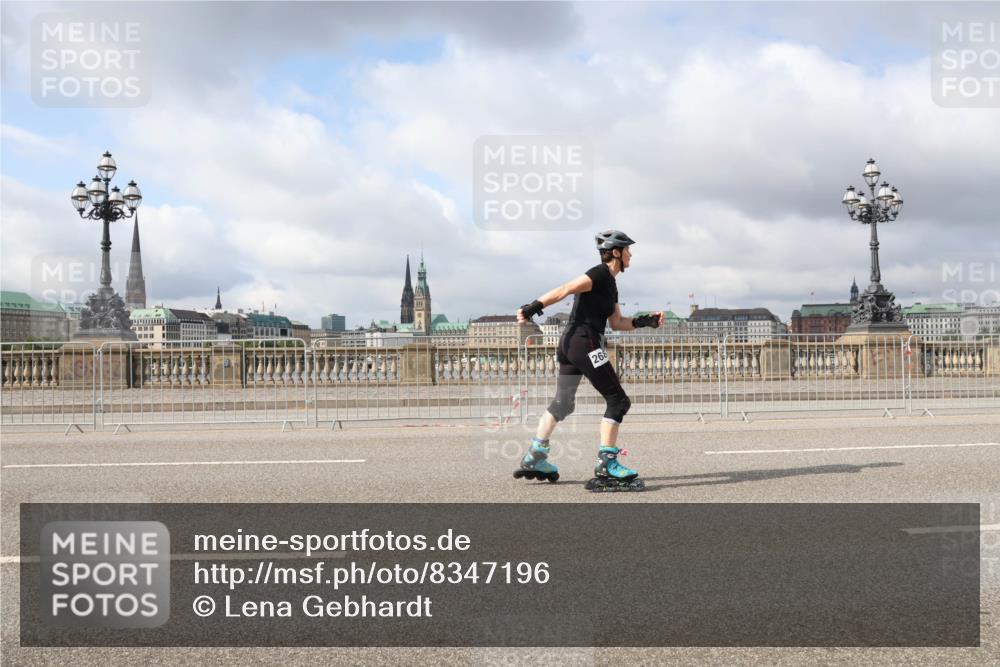 29.06.2025 - hella hamburg halbmarathon Lena Gebhardt http://msf.ph/oto/8347196 29.06.2025 09:09:10 Lombardsbrücke 268 meine-sportfotos.de