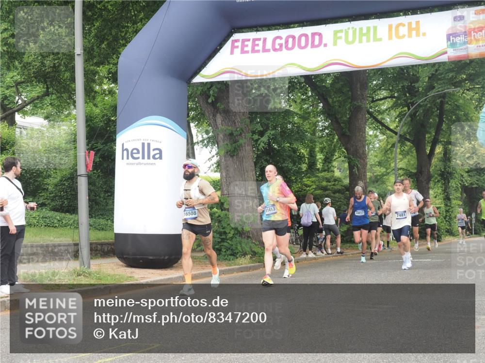 29.06.2025 - hella hamburg halbmarathon KatJ http://msf.ph/oto/8347200 29.06.2025 10:20:19 Zwischen KM18-KM19 3201, 7055 meine-sportfotos.de